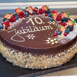 Geburtstagstorte zum Jubiläum Geburtstagstorte zum Jubiläum