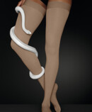 2. Lifestyle image Juzo Move Legs with the Juzo Move and a white snake