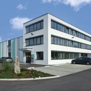 Außenfassade des Juzo Firmengebäudes